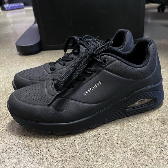 Sketchers shoes sneakers - Picture 1 of 4